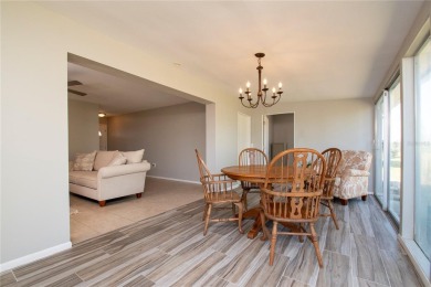 Beautifully remodeled home in Sun City Center! This 2-bedroom on North Lakes Golf Course in Florida - for sale on GolfHomes.com, golf home, golf lot