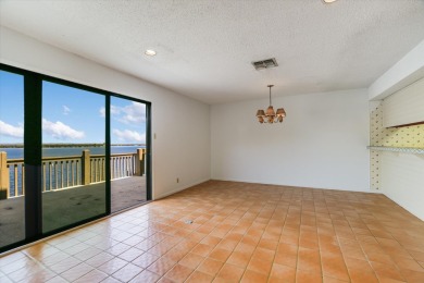 Don't miss this opportunity to own a waterfront townhome in the on Horseshoe Bay Private Golf Course in Texas - for sale on GolfHomes.com, golf home, golf lot