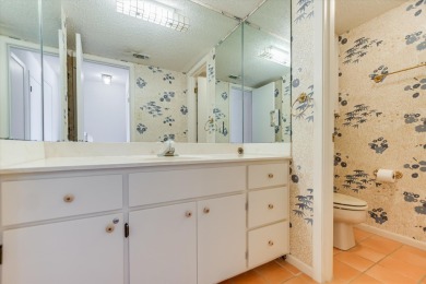 Don't miss this opportunity to own a waterfront townhome in the on Horseshoe Bay Private Golf Course in Texas - for sale on GolfHomes.com, golf home, golf lot