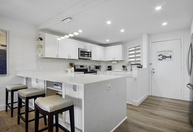 TURNKEY UNIT AVAILABLE FOR YOUR INVESTMENT! MIN RENTAL IS 14 on Ocean Village Golf Course in Florida - for sale on GolfHomes.com, golf home, golf lot