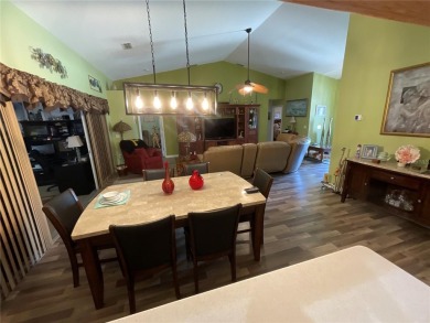 BEAUTIFUL UPDATED VILLA IN HERITAGE PINES, THIS VILLA BOASTS on Heritage Pines Country Club in Florida - for sale on GolfHomes.com, golf home, golf lot