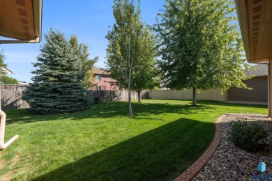 Welcome to this one-owner ranch-style slab-on-grade home in on Prairie Green Golf Course in South Dakota - for sale on GolfHomes.com, golf home, golf lot