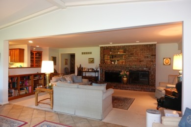 179 Seminole Drive on Soangetaha Country Club in Illinois - for sale on GolfHomes.com, golf home, golf lot