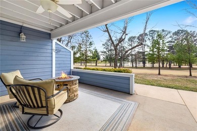 This beautifully updated townhouse overlooking Paradise Valley on Paradise Valley Athletic Club in Arkansas - for sale on GolfHomes.com, golf home, golf lot