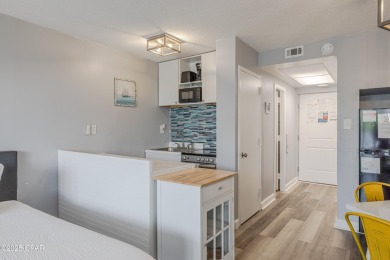 Priced to sell!! Ground floor corner unit!! Prime location near on Signal Hill Golf Course, Inc. in Florida - for sale on GolfHomes.com, golf home, golf lot