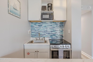 Priced to sell!! Ground floor corner unit!! Prime location near on Signal Hill Golf Course, Inc. in Florida - for sale on GolfHomes.com, golf home, golf lot