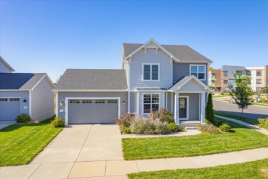 Beautiful Like New 2 story in 1000 Oaks! Fantastic location on Hawks Landing Golf Club in Wisconsin - for sale on GolfHomes.com, golf home, golf lot