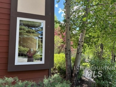 This turnkey condo is adorable. Away from the main road, it on Sun Valley Resort in Idaho - for sale on GolfHomes.com, golf home, golf lot