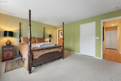 Welcome to the desirable 55+ community of Summerfield!  Enjoy on Summerfield Golf and Country Club in Oregon - for sale on GolfHomes.com, golf home, golf lot