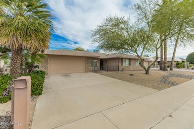 Located right on the golf course, this great 3-bedroom, 2 bath on Sun City-Willow Creek / Willow Brook  in Arizona - for sale on GolfHomes.com, golf home, golf lot
