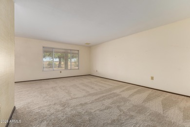 Located right on the golf course, this great 3-bedroom, 2 bath on Sun City-Willow Creek / Willow Brook  in Arizona - for sale on GolfHomes.com, golf home, golf lot