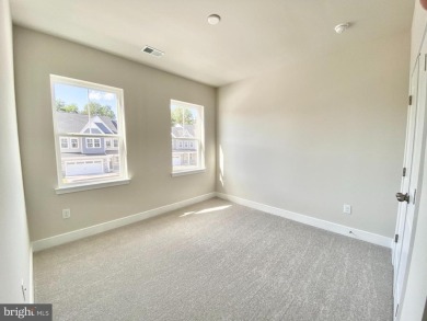 END UNIT-TWO PRIMARY BEDROOMS!  NOW COMPLETED, MOVE IN READY! on Plantation Lakes Golf and Country Club in Delaware - for sale on GolfHomes.com, golf home, golf lot