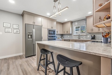 Fully remodeled and move-in ready, this stunning 4 bedroom home on DeSoto Golf Course in Arkansas - for sale on GolfHomes.com, golf home, golf lot