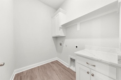 **HUGE PRICE IMPROVEMENT!!  PRICE REDUCED OVER $100K!!**  This on Heath Golf and Yacht Club in Texas - for sale on GolfHomes.com, golf home, golf lot