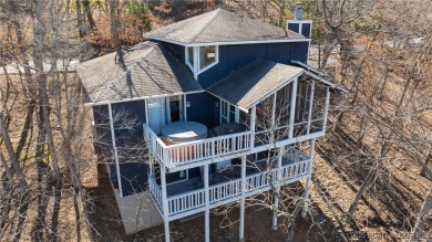Welcome to Tan Tar A Estates! This 3 bedroom, 4 bathroom home is on The Oaks Golf Course in Missouri - for sale on GolfHomes.com, golf home, golf lot