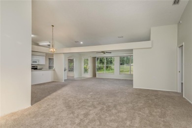 Updated and ready to Sell!! This 2 bedroom/2 bath/ 2 car garage on Timber Greens Country Club in Florida - for sale on GolfHomes.com, golf home, golf lot