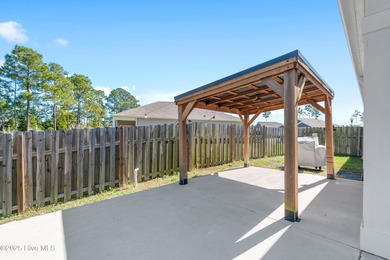 Looking for a move-in ready home with style, updates, and on Lennon Hills Golf Course in North Carolina - for sale on GolfHomes.com, golf home, golf lot