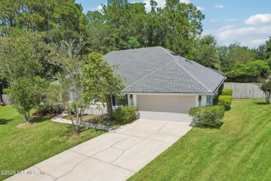 Lowest priced pool home in Magnolia Point Golf & Country Club! on Magnolia Point Golf and Country Club in Florida - for sale on GolfHomes.com, golf home, golf lot