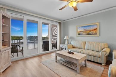 Amazing deal alert... recently updated and ready for you! This on Signal Hill Golf Course, Inc. in Florida - for sale on GolfHomes.com, golf home, golf lot