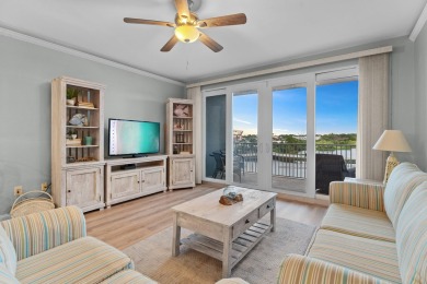 Amazing deal alert... recently updated and ready for you! This on Signal Hill Golf Course, Inc. in Florida - for sale on GolfHomes.com, golf home, golf lot