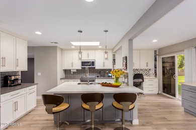 This move-in-ready, Lovely, fully remodeled, 3BD/2BA home on McCormick Ranch Golf Club in Arizona - for sale on GolfHomes.com, golf home, golf lot