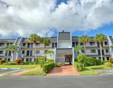 :Owner will PAY 2 month HOA fee at closing. THIS BRIGHT and on Fountains Golf and Country Club in Florida - for sale on GolfHomes.com, golf home, golf lot