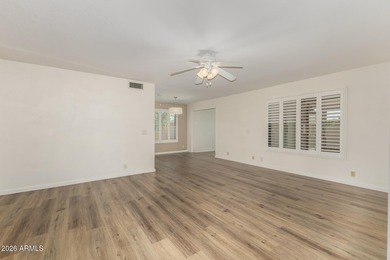 UPDATED Home in Westbrook Village (55+ Community) * 2 bd + on Union Hills Country Club in Arizona - for sale on GolfHomes.com, golf home, golf lot