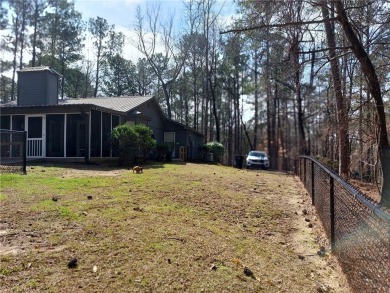 Charming 3-bedroom, 2-bath home in the desirable StillWaters on Stillwaters Golf and Country Club in Alabama - for sale on GolfHomes.com, golf home, golf lot
