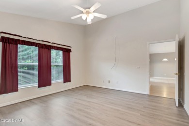 Welcome to this beautifully maintained 3-bedroom, 2-bathroom on The Golf Club At Cypress Head in Florida - for sale on GolfHomes.com, golf home, golf lot