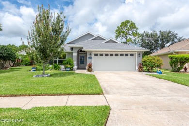 Welcome to this beautifully maintained 3-bedroom, 2-bathroom on The Golf Club At Cypress Head in Florida - for sale on GolfHomes.com, golf home, golf lot