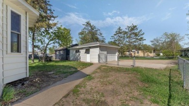 Welcome to this charming rambler that overlooks Sauk Lake and is on Sauk Centre Country Club in Minnesota - for sale on GolfHomes.com, golf home, golf lot
