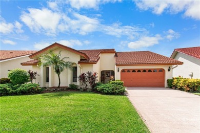 If you love to GOLF and want to live in a bundled golf community on Cross Creek Country Club in Florida - for sale on GolfHomes.com, golf home, golf lot