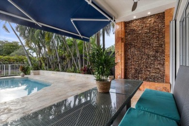 WELCOME TO YOUR DREAM HOME IN THE DESIRABLE DORAL GLEN COMMUNITY on Jim McLean Signature Course in Florida - for sale on GolfHomes.com, golf home, golf lot
