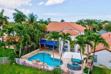 WELCOME TO YOUR DREAM HOME IN THE DESIRABLE DORAL GLEN COMMUNITY on Jim McLean Signature Course in Florida - for sale on GolfHomes.com, golf home, golf lot