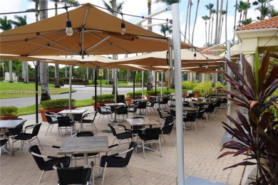 WELCOME TO YOUR DREAM HOME IN THE DESIRABLE DORAL GLEN COMMUNITY on Jim McLean Signature Course in Florida - for sale on GolfHomes.com, golf home, golf lot