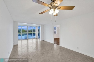 Back on market--no fault of the seller! Buyer's financing fell on Pine Island Ridge Country Club in Florida - for sale on GolfHomes.com, golf home, golf lot