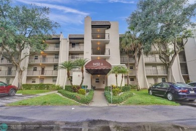 Back on market--no fault of the seller! Buyer's financing fell on Pine Island Ridge Country Club in Florida - for sale on GolfHomes.com, golf home, golf lot