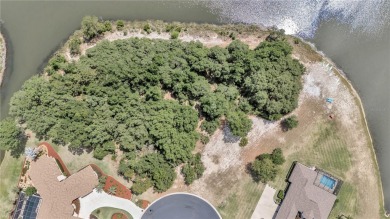 WOW!! STOP THE CAR!! AN ISLAND VACANT LOT WITH 360 DEGREE VIEWS on Lake Diamond Golf and Country Club in Florida - for sale on GolfHomes.com, golf home, golf lot