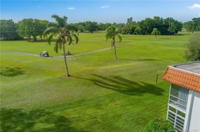 Two Bedroom, Two Full Bath, Second Floor end unit *B* model in on Pine Lakes Golf Club in Florida - for sale on GolfHomes.com, golf home, golf lot