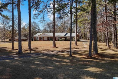 Come see the perfect home for entertaining! 4-sides brick home on Cahaba Shoals Country Club in Alabama - for sale on GolfHomes.com, golf home, golf lot