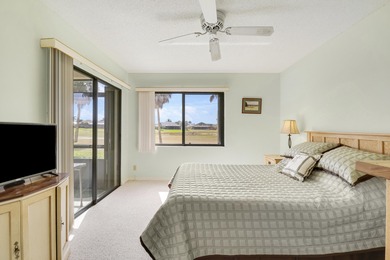 Beautiful 2 bedroom, 2 bath, 1st floor condo overlooking the 5th on  in Florida - for sale on GolfHomes.com, golf home, golf lot