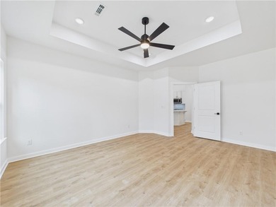 Beautifully crafted new Bella Vista home in quiet neighborhood on Bella Vista Country Club - Highlands in Arkansas - for sale on GolfHomes.com, golf home, golf lot