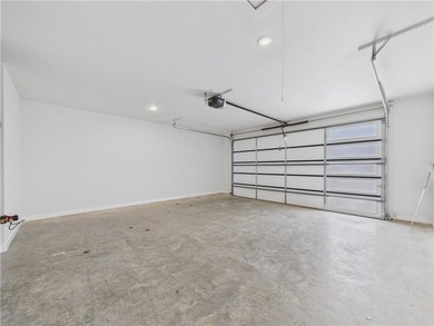 Beautifully crafted new Bella Vista home in quiet neighborhood on Bella Vista Country Club - Highlands in Arkansas - for sale on GolfHomes.com, golf home, golf lot