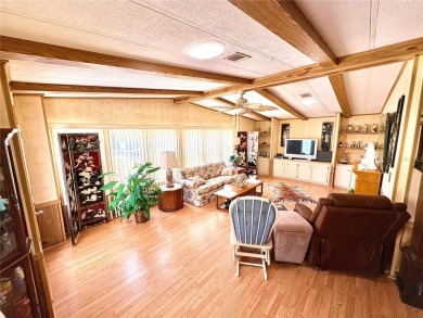 Step Into The lovely, Well Kept 7393 Morelli Avenue, Brooksville on Brookridge Country Club in Florida - for sale on GolfHomes.com, golf home, golf lot
