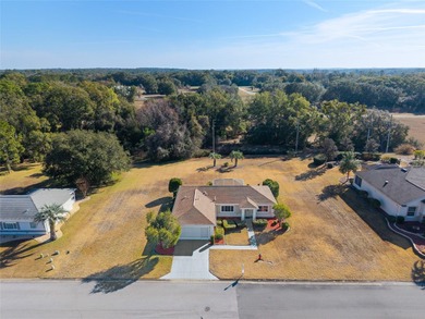 PRICE TO SELL!!  Ready for a New Homeowner!!  Two Large on Eagle Ridge At Spruce Creek Country Club in Florida - for sale on GolfHomes.com, golf home, golf lot