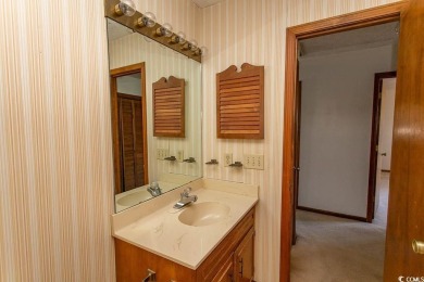 Great 3 bedroom 2 bath home, great price, in a great on Arrowhead Country Club in South Carolina - for sale on GolfHomes.com, golf home, golf lot