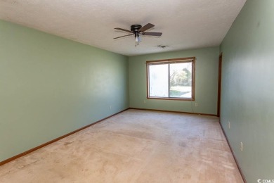 Great 3 bedroom 2 bath home, great price, in a great on Arrowhead Country Club in South Carolina - for sale on GolfHomes.com, golf home, golf lot