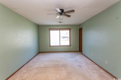 Great 3 bedroom 2 bath home, great price, in a great on Arrowhead Country Club in South Carolina - for sale on GolfHomes.com, golf home, golf lot