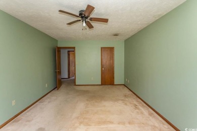Great 3 bedroom 2 bath home, great price, in a great on Arrowhead Country Club in South Carolina - for sale on GolfHomes.com, golf home, golf lot