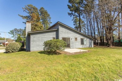 Great 3 bedroom 2 bath home, great price, in a great on Arrowhead Country Club in South Carolina - for sale on GolfHomes.com, golf home, golf lot